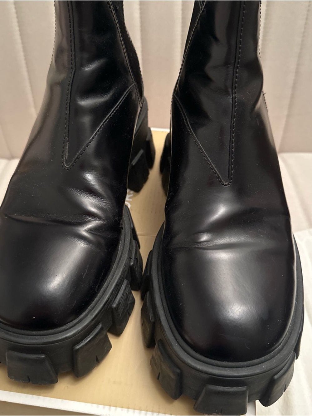 Prada monolith chelsea boots size 39 - Picture 3 of 7